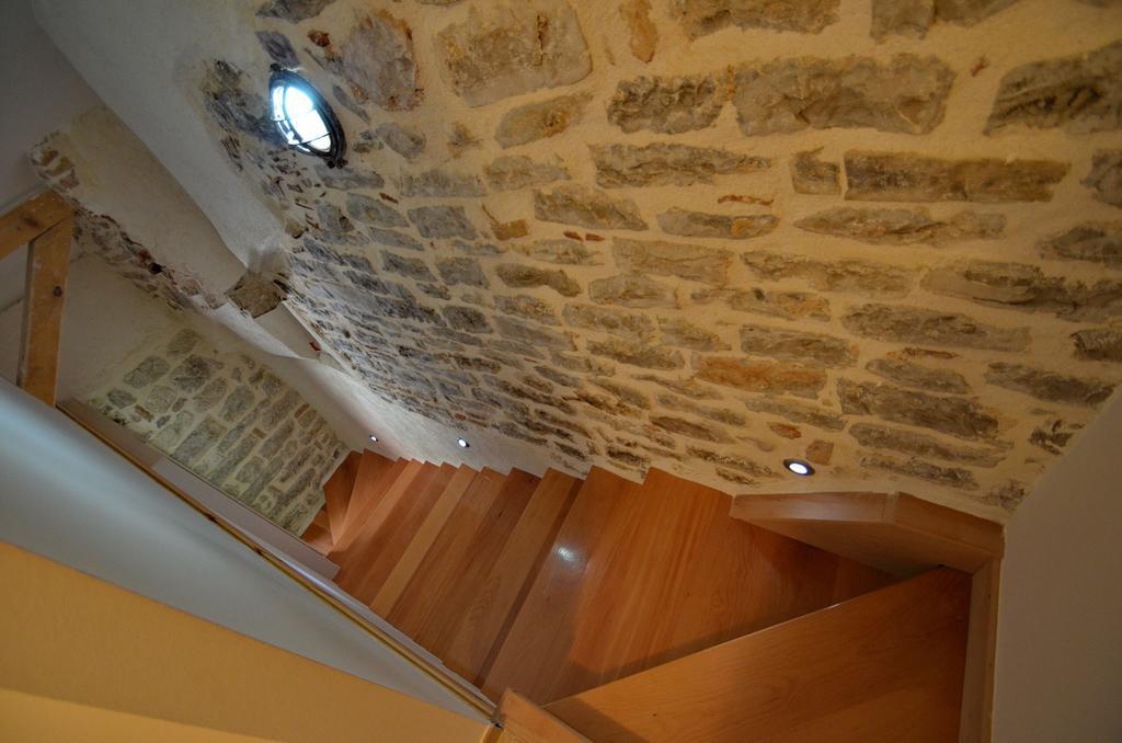 Apartments Historic Stone House โกตอร์ ห้อง รูปภาพ